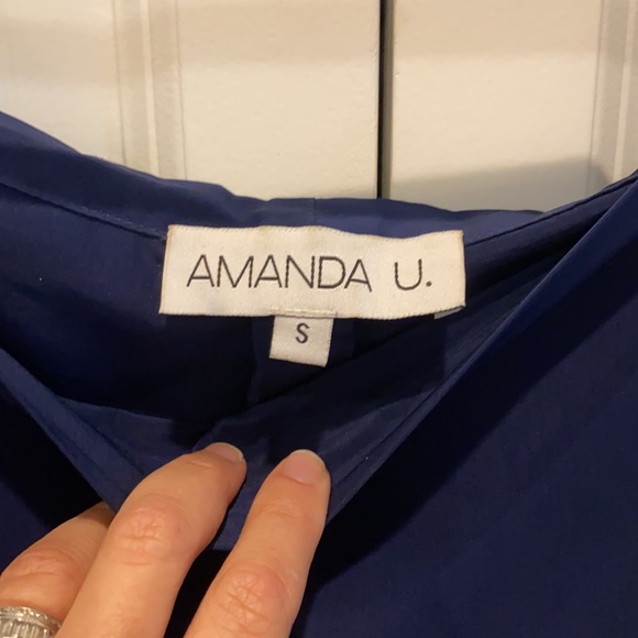 Amanda uprichard off the shoulder shirt - Picture 2 of 4